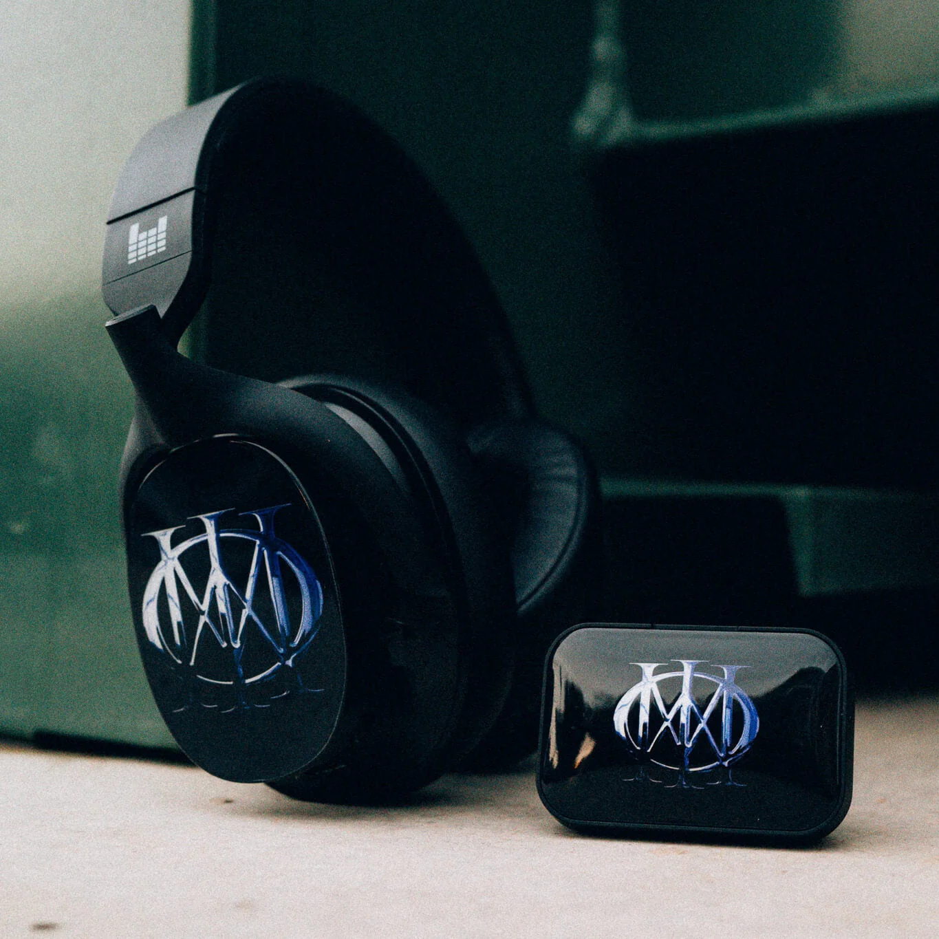 Dream Theater Shell for EarBuds Case - Image 4