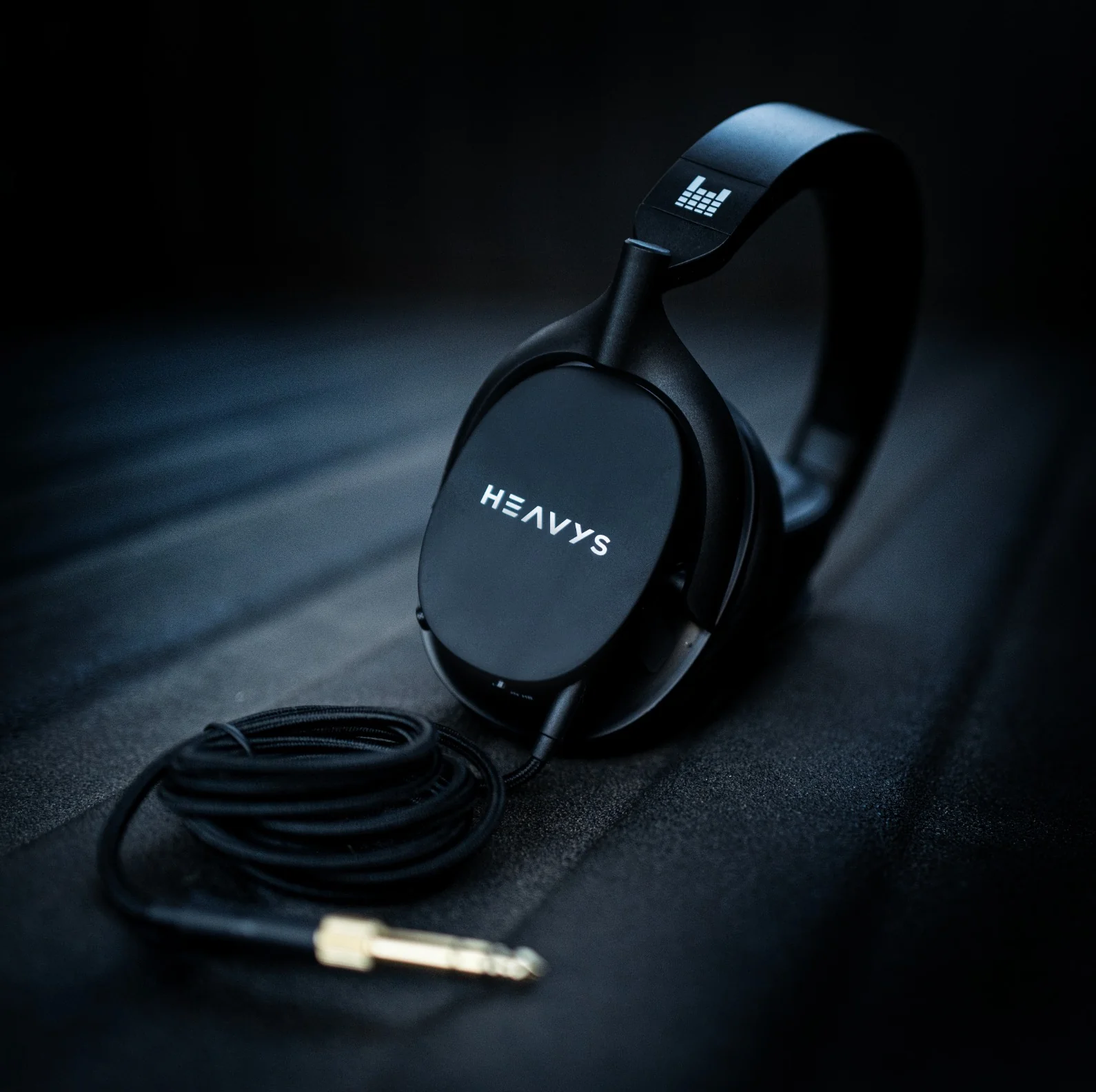 Heavys H1H Headphones + Premium Silver-Coated Cable + Bonus Travel Case - Image 9
